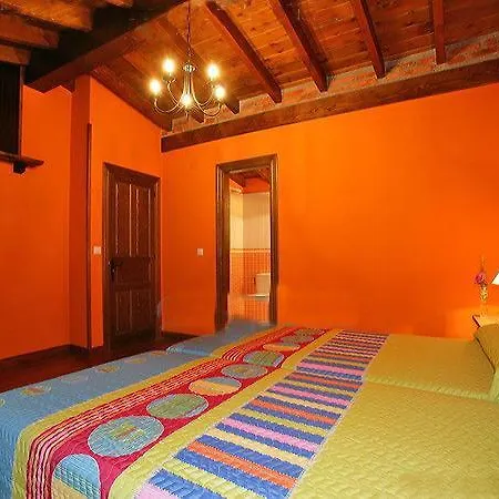 Gospodarstwo wiejskie La Xica Ll Beceña